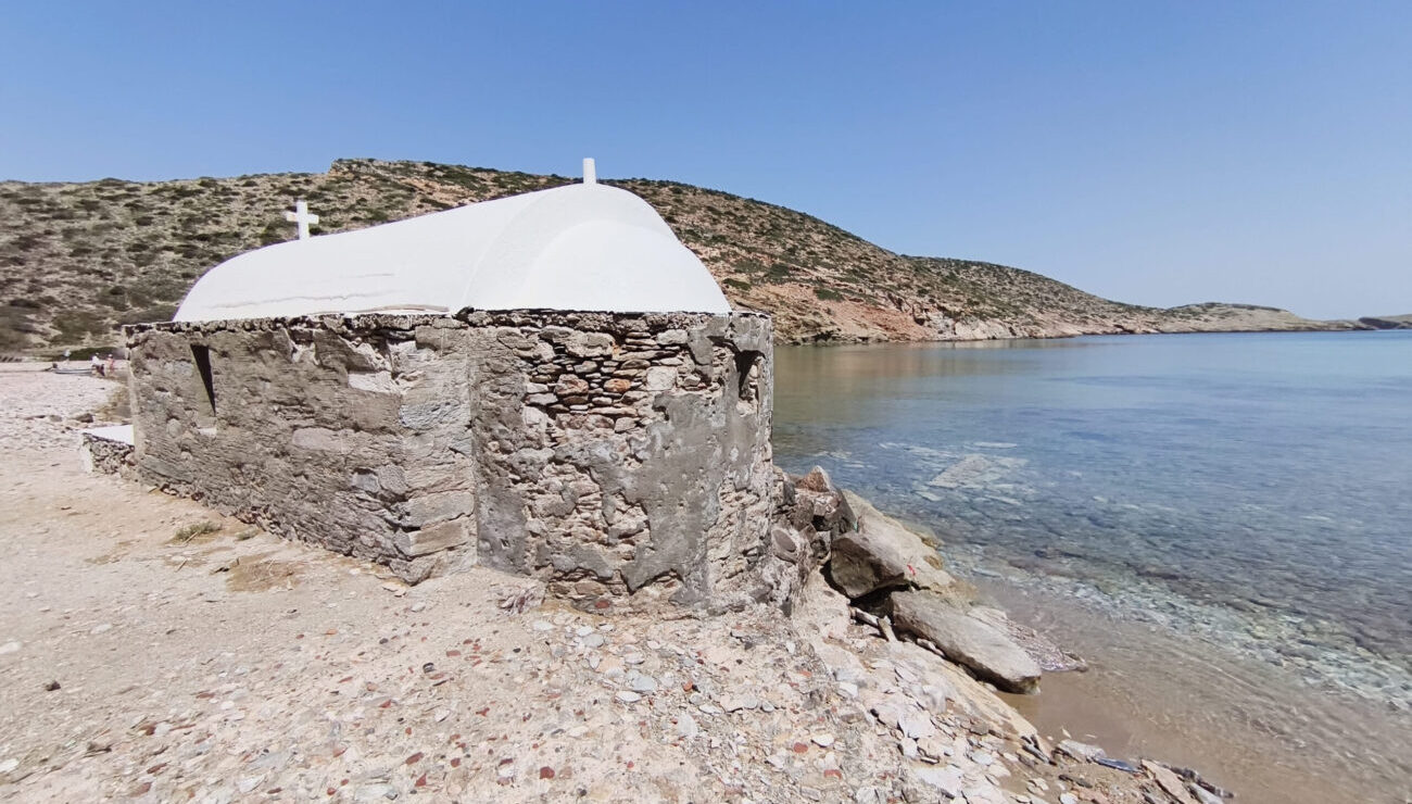 boat cruise church on beach