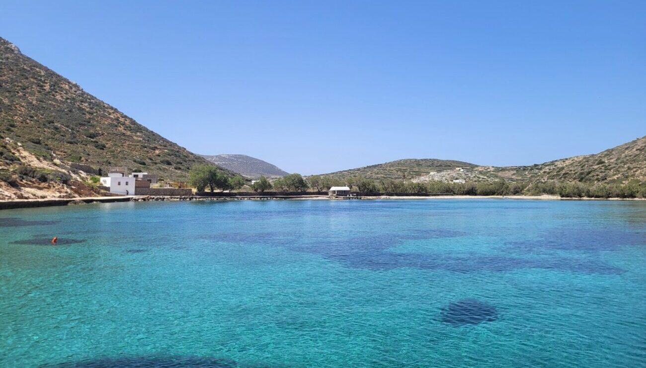 Amorgos Boat cruize Kalotaritissa Bay
