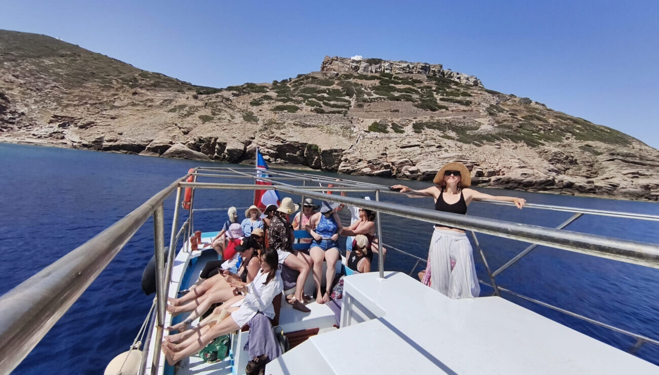 boat cruise group trip