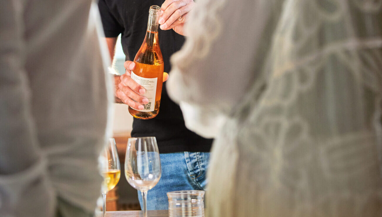 the wine tasting experience at Amorgos