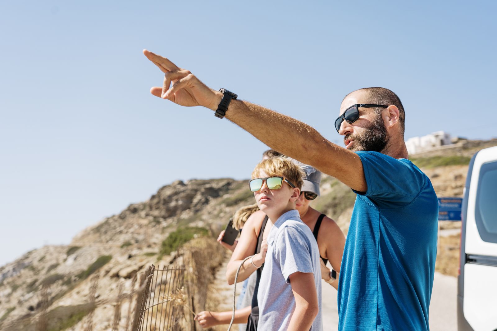 island tour half day guide